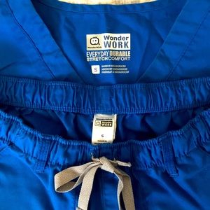 Blue scrub set PLUS 2 extra scrub tops